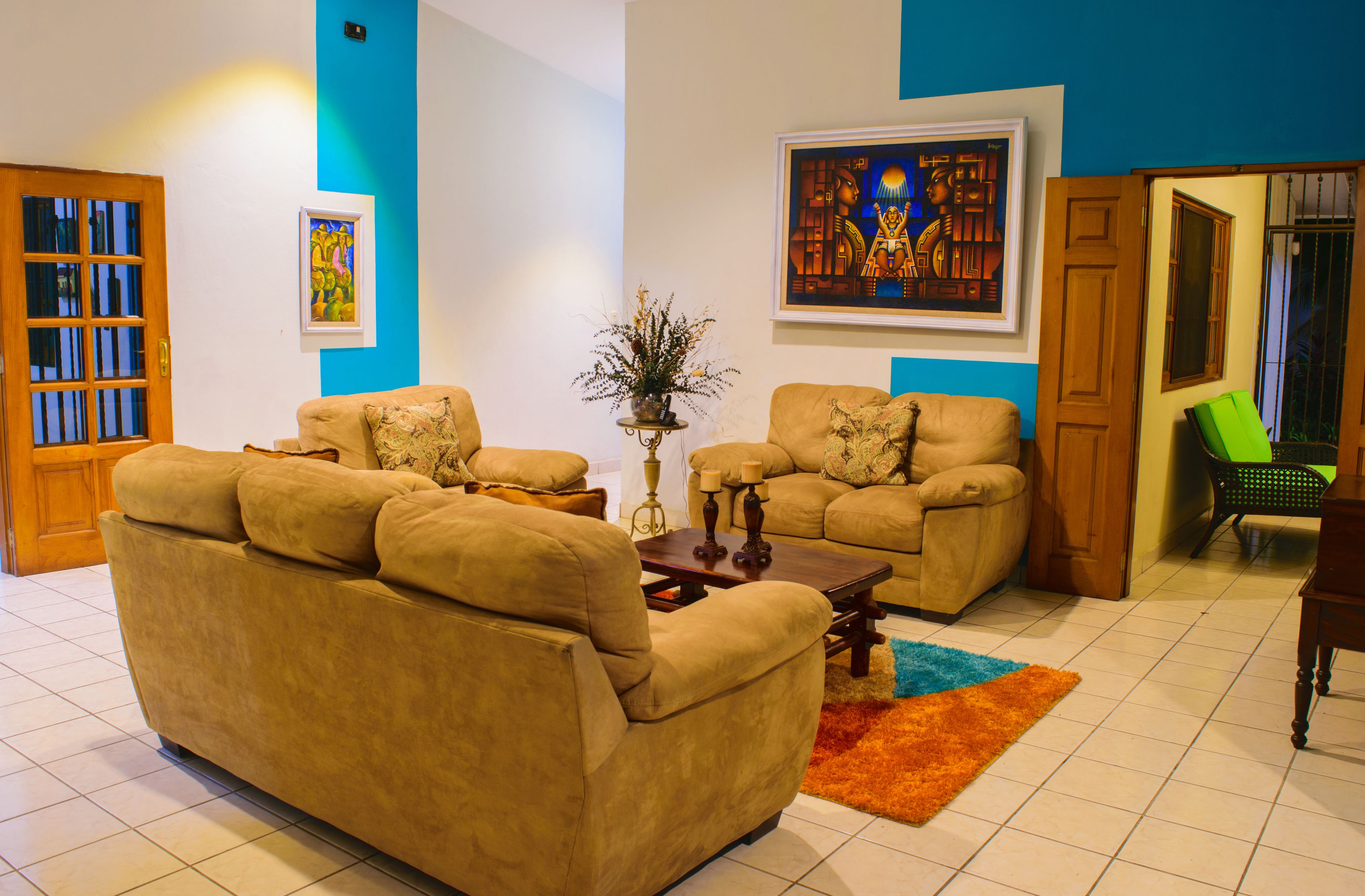 32-inch flat-screen TV with cable channels, TV