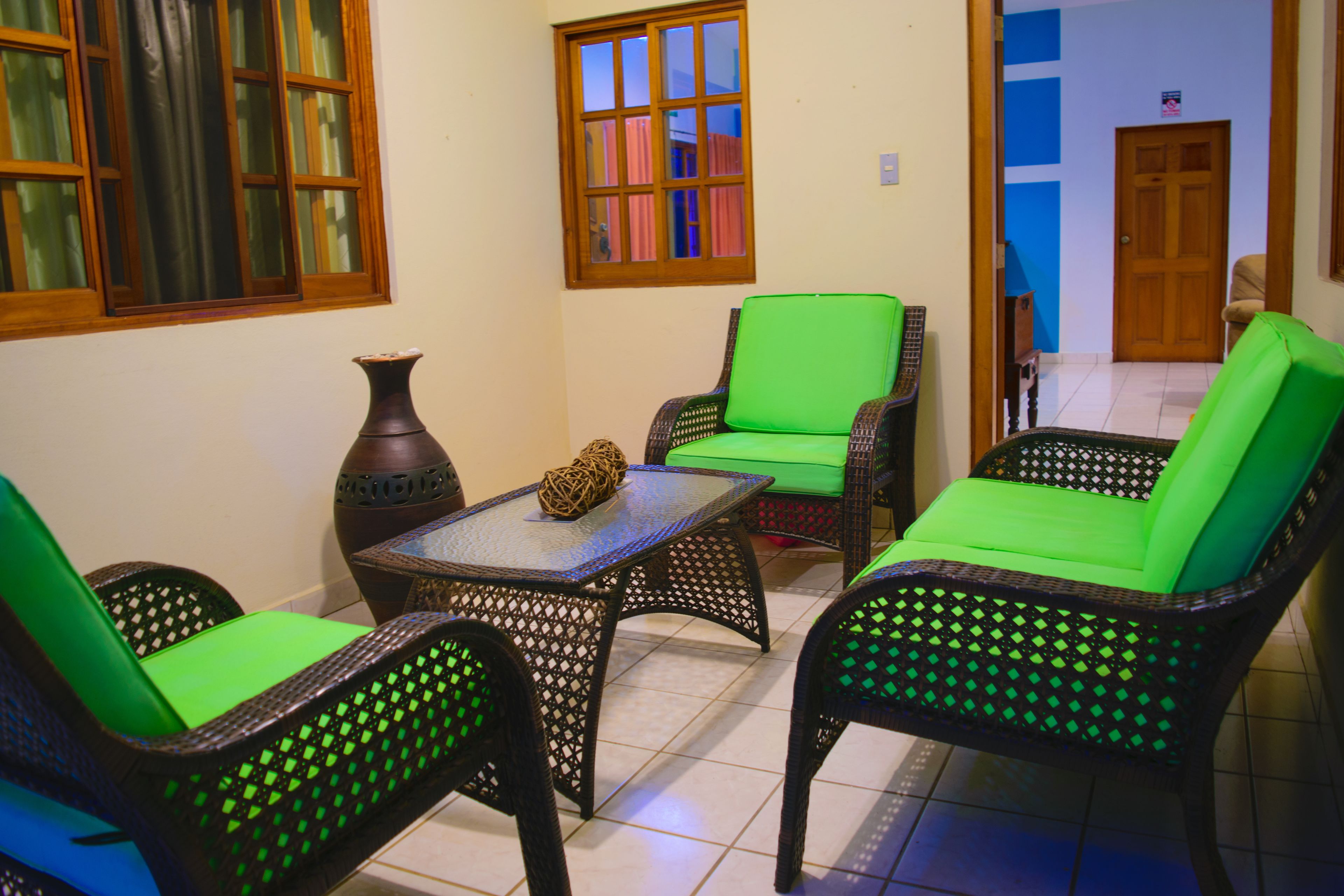 32-inch flat-screen tv with cable channels, tv