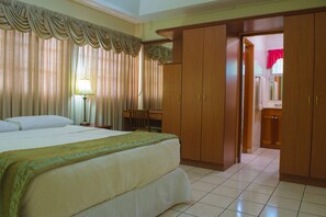 Luxury Room, Private Bathroom | Free WiFi, wheelchair access - Hotel Fontana (Managua)