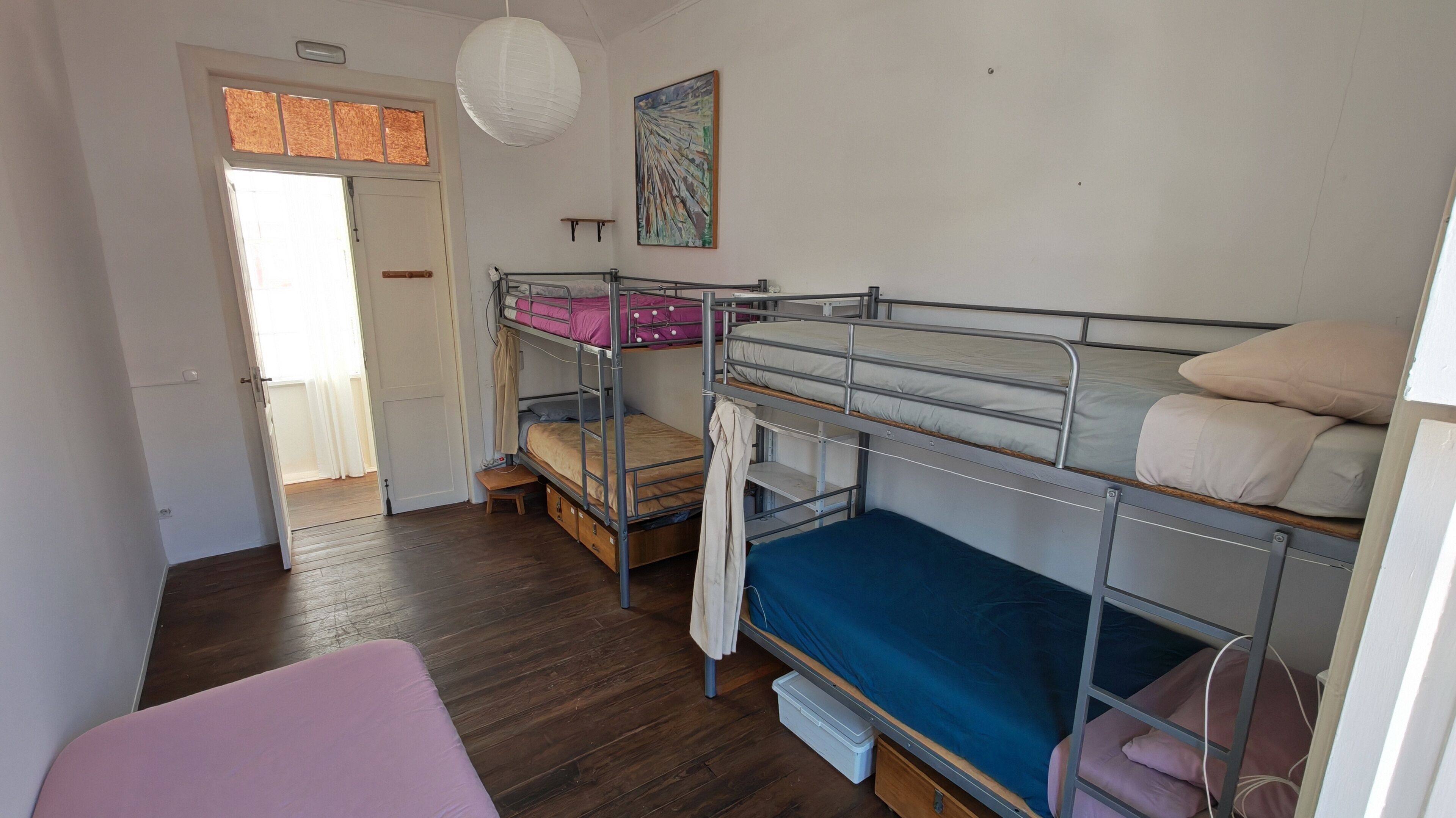 Dormitorio compartido estándar, varias camas | Camas supletorias, wifi gratis, ropa de cama