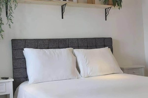 Romantic Studio Suite, 1 Bedroom | 1 bedroom, in-room safe, desk, iron/ironing board