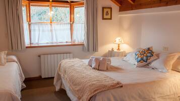 Free cots/infant beds, rollaway beds, free WiFi