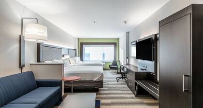 Holiday Inn Express & Suites Jersey City North - Hoboken by IHG