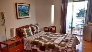 Minibar, in-room safe, desk, rollaway beds - Hostal Colibri (Chiclayo)