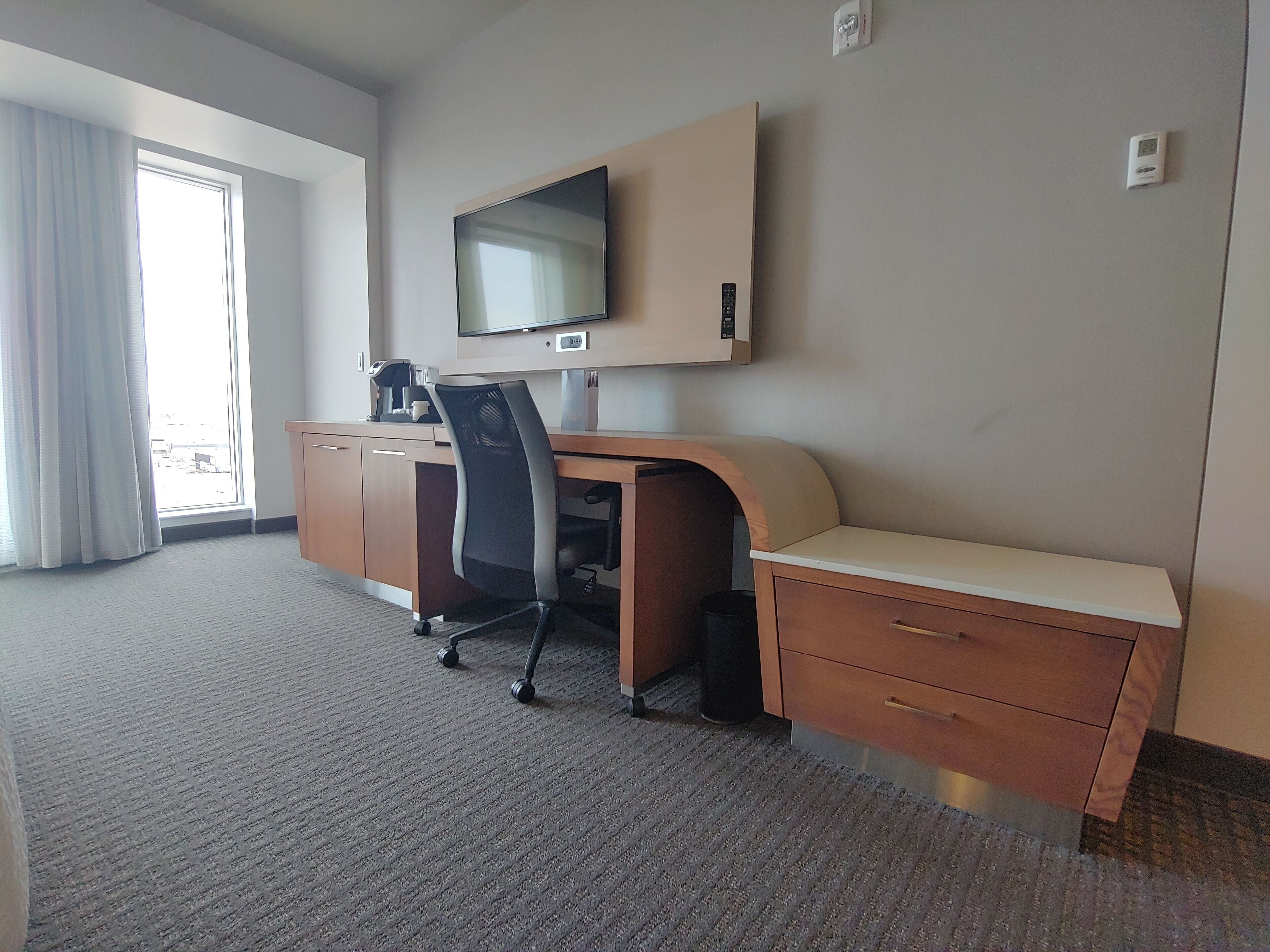 room, 1 king bed, non smoking | hypo-allergenic bedding, desk, laptop workspace, blackout curtains