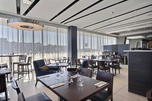 Restaurant - Courtyard by Marriott Quebec City (Québec City)