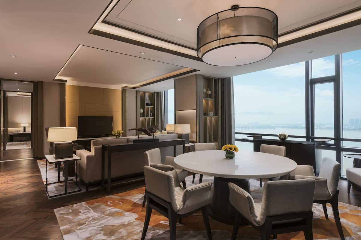 Habitación doble de uso individual | Ropa de cama hipoalergénica y minibar