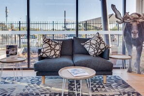 Pintu masuk interior