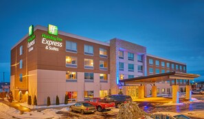 Exterior - Holiday Inn Express & Suites Hermiston Downtown by IHG (Hermiston)