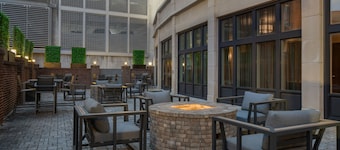 Fairfield Inn & Suites Savannah Downtown/Historic District