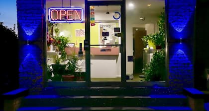 Twi-Lite Inn