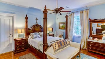 ์ปดํฌํธ๋ฃธ, ํธ์ฌ์ด์ฆ์นจ๋ 1๊ฐ (Misses Steele's Bedroom) | 1 ๊ฐ์ ์นจ์ค, ๊ฐ๊ฐ ๋ค๋ฅธ ์คํ์ผ์ ์ธํ
๋ฆฌ์ด, ๊ฐ๊ฐ ๋ค๋ฅด๊ฒ ๊ฐ๊ตฌ ๋น์น, ์ฑ
์
