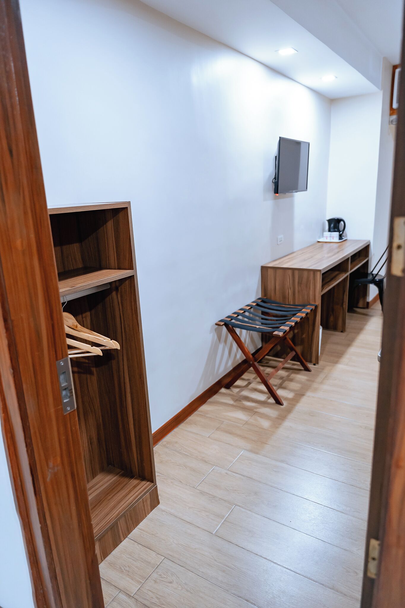 deluxe triple room | in-room safe, desk, soundproofing, free wifi