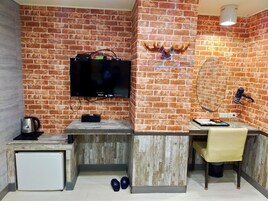 限時優惠雙人房（不含停車位） | 書桌、免費無線上網