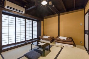 Free WiFi, bed sheets - Traditional Kyoto Home Bifuku Roujiya (Kyoto)