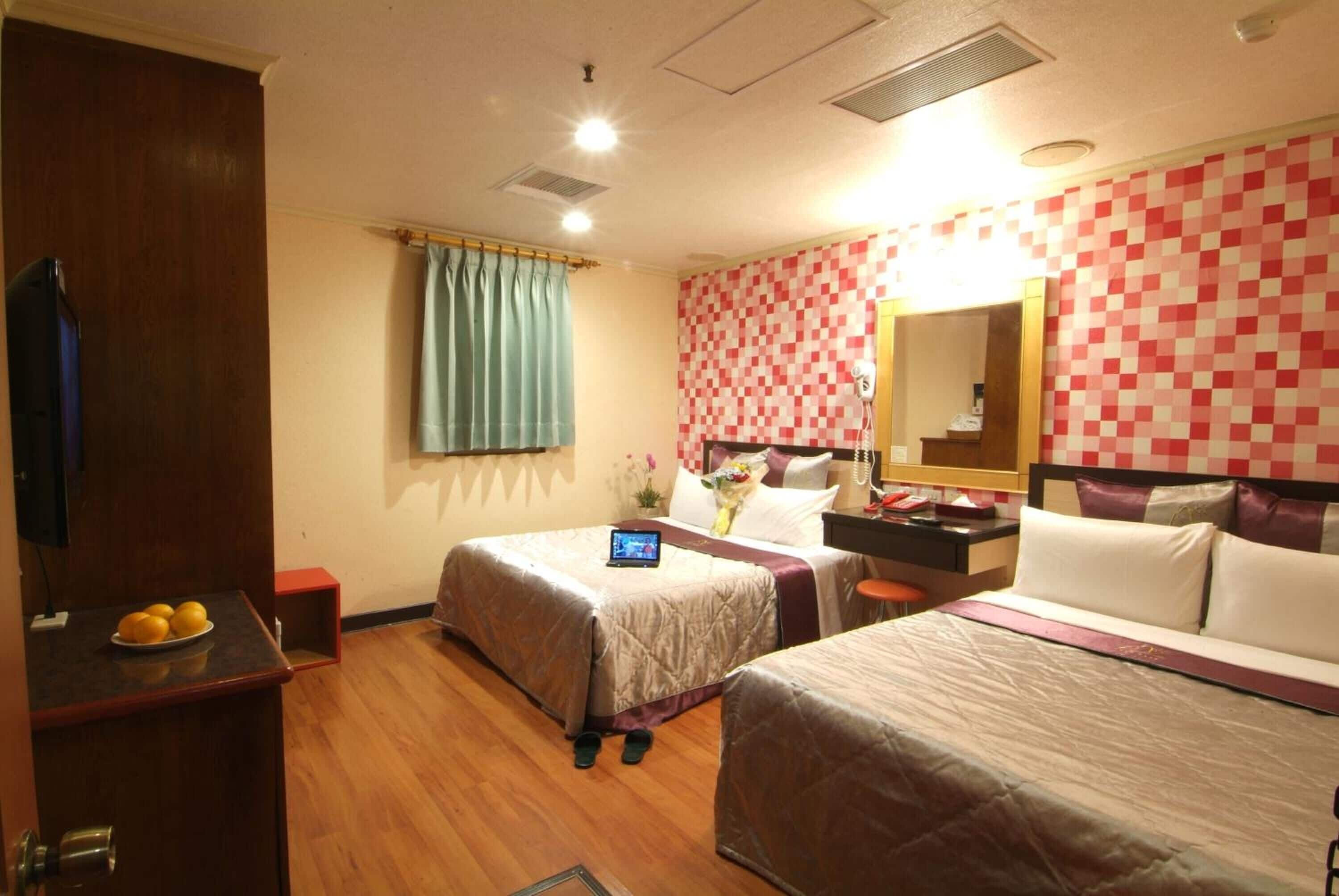 Down comforters, desk, free WiFi