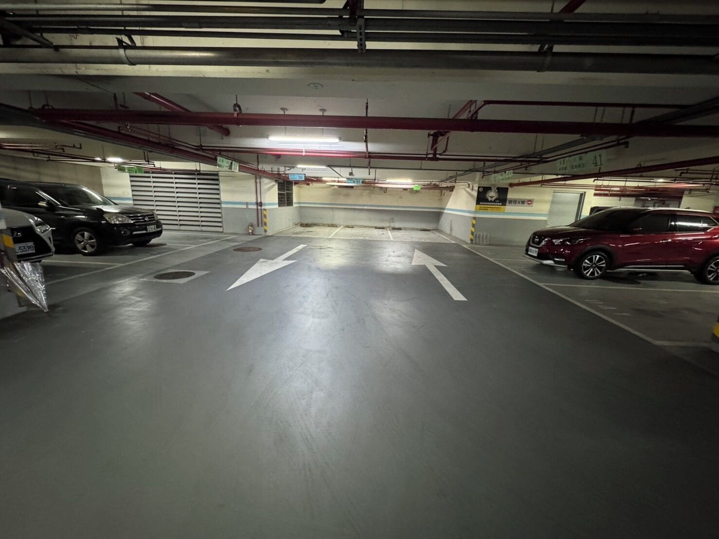 Aparcamiento sin asistencia (300 TWD por noche)