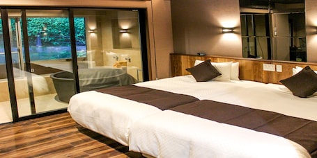Premium bedding, free WiFi, bed sheets