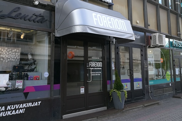 Mặt tiền nơi lưu trú