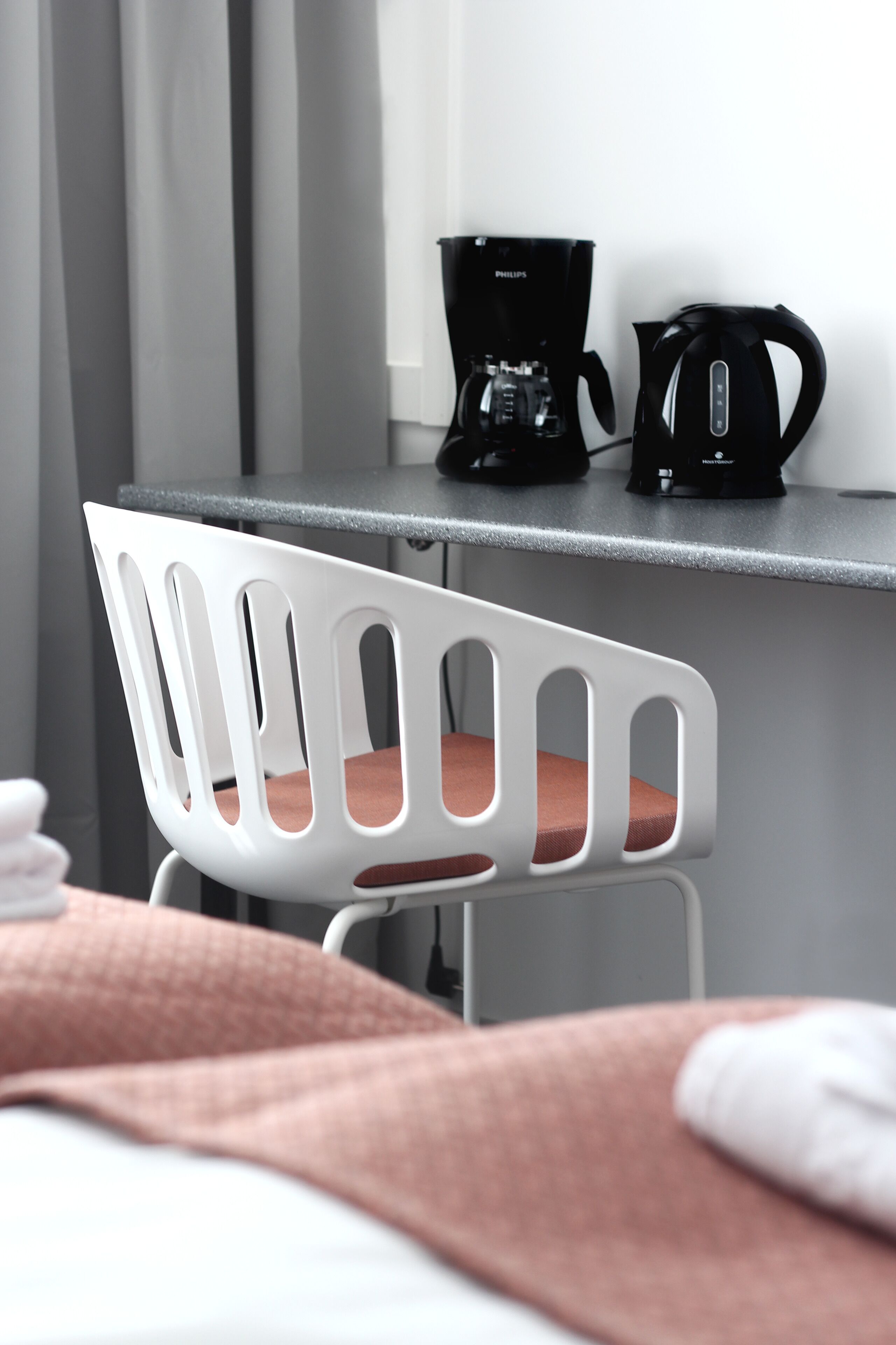 room | in-room dining