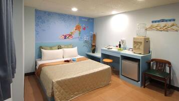 Cortinas opacas, tabla de planchar con plancha, wifi gratis