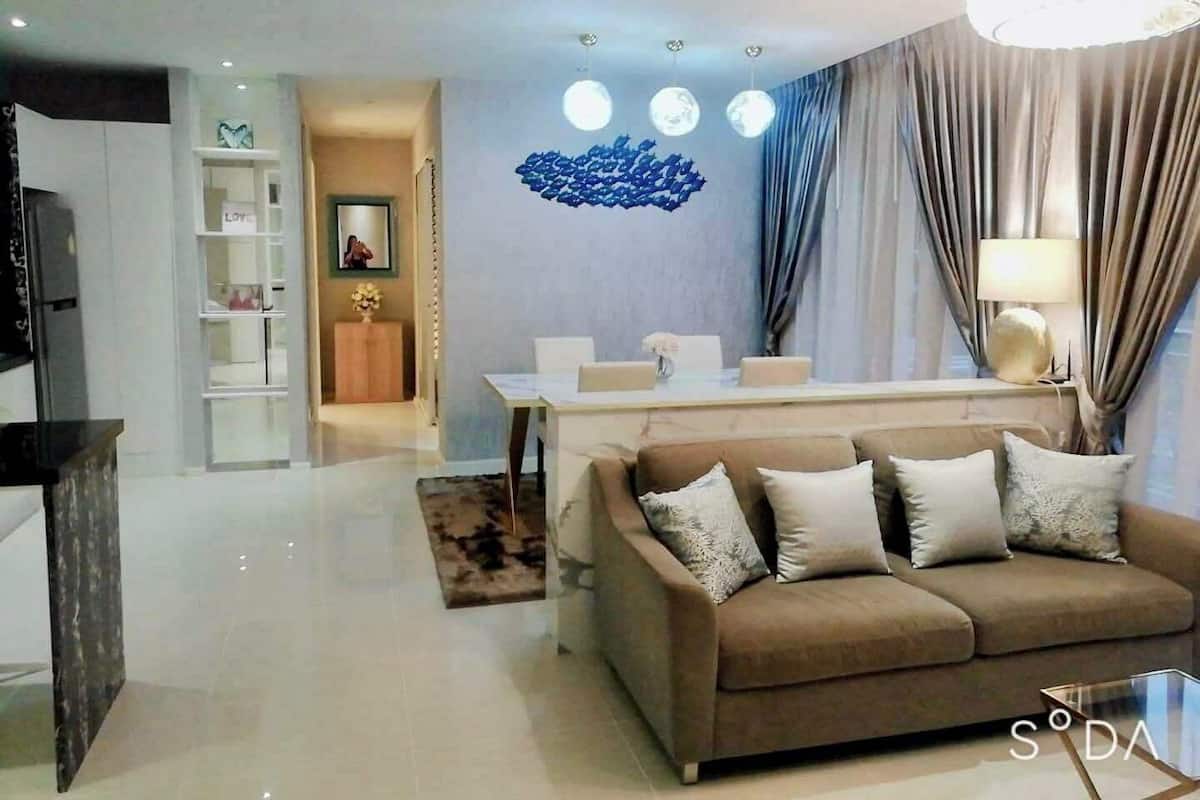 Family Condo, 2 Bedrooms, 2 Bathrooms, Pool View | 1 bedroom, free WiFi, bed sheets