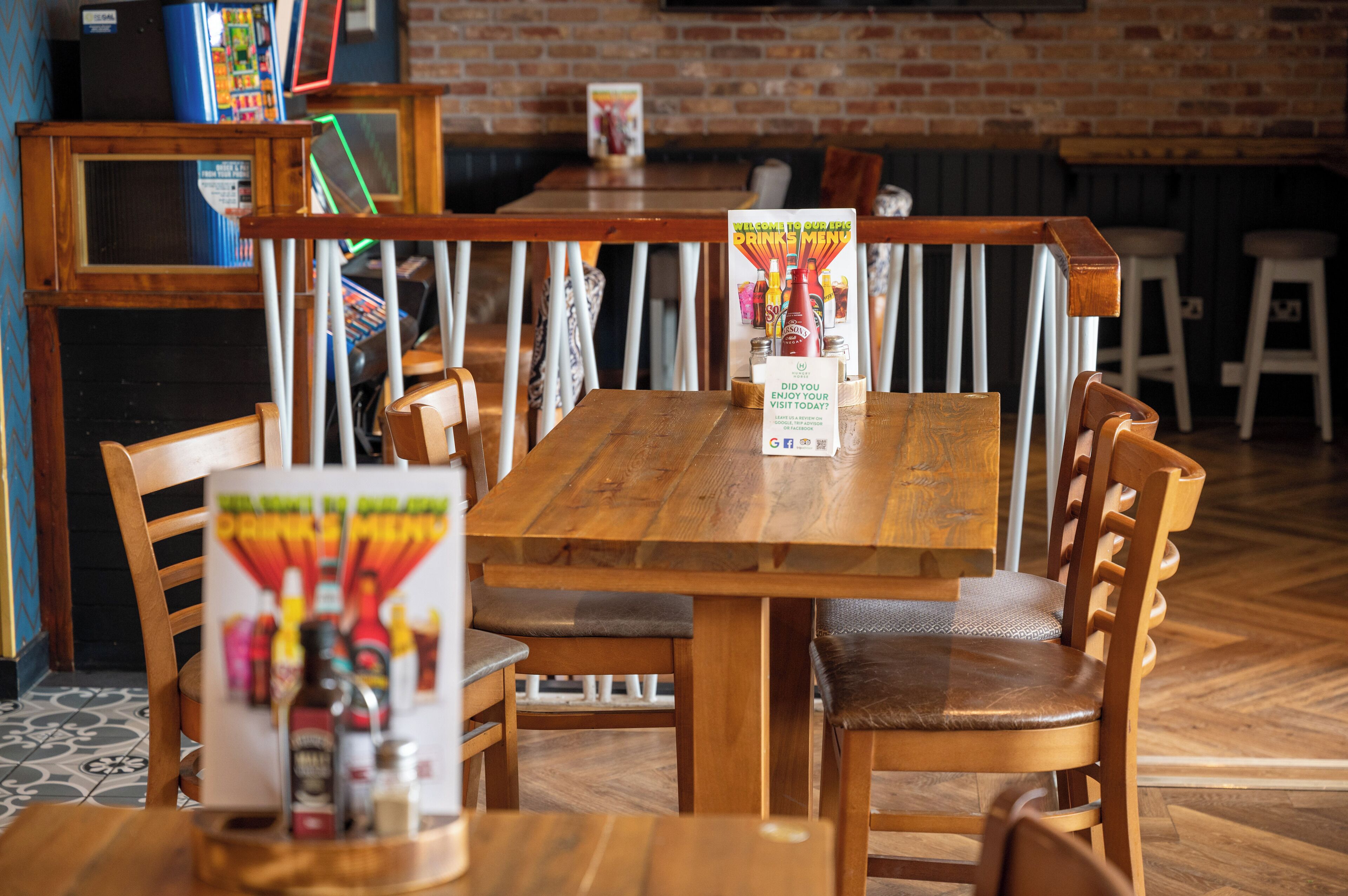 lunch and dinner served, british cuisine