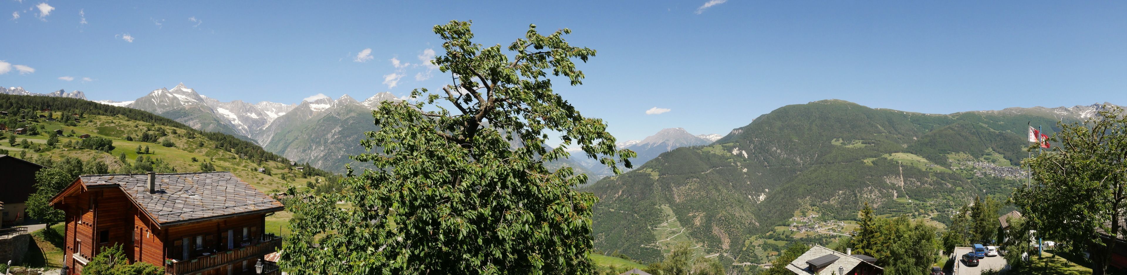 Dobbeltrom, balkong, fjellutsikt | Sengetøy av topp kvalitet, safe på rommet og individuelt dekorert