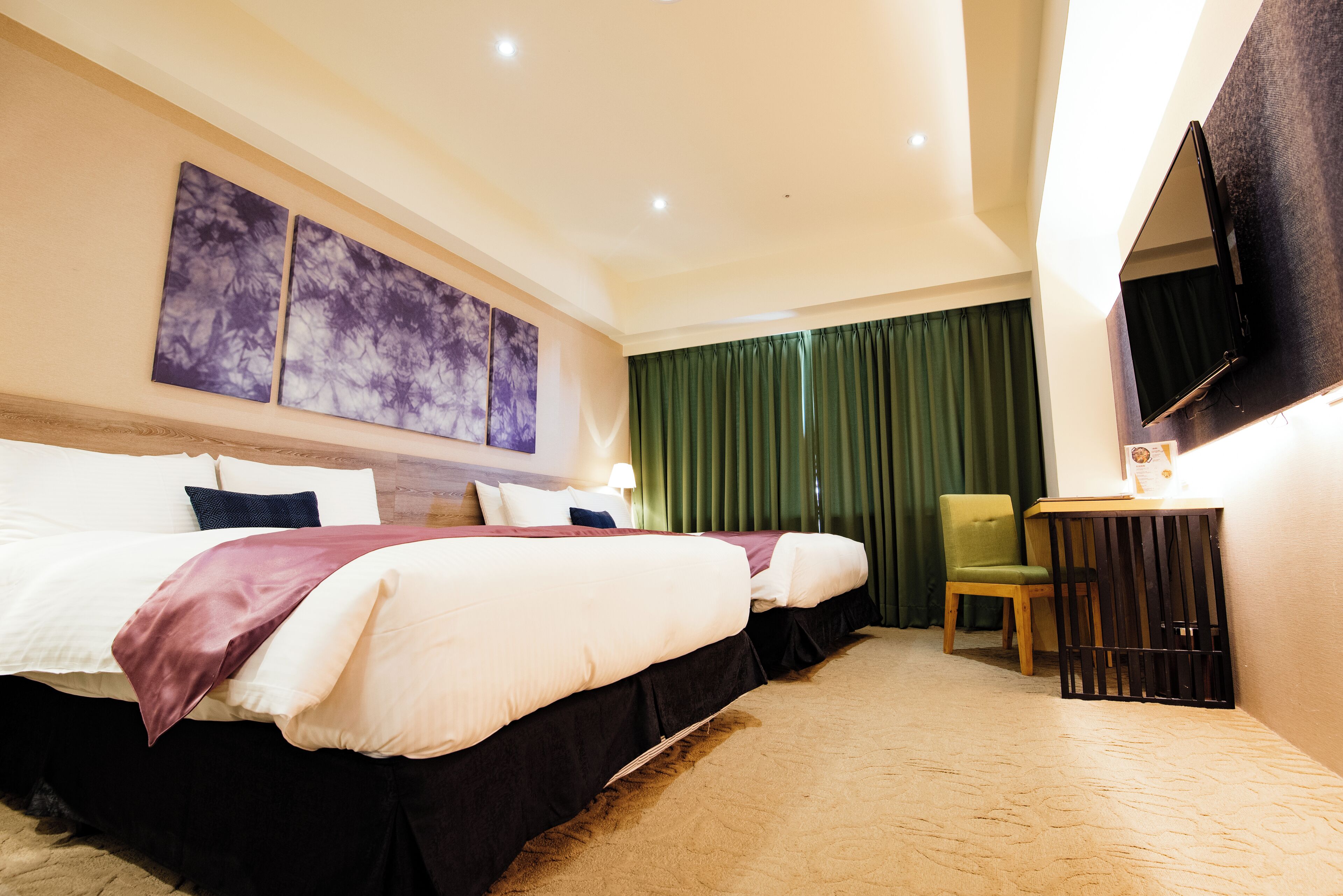 ramble two double room | desk, soundproofing, free cots/infant beds, free wifi