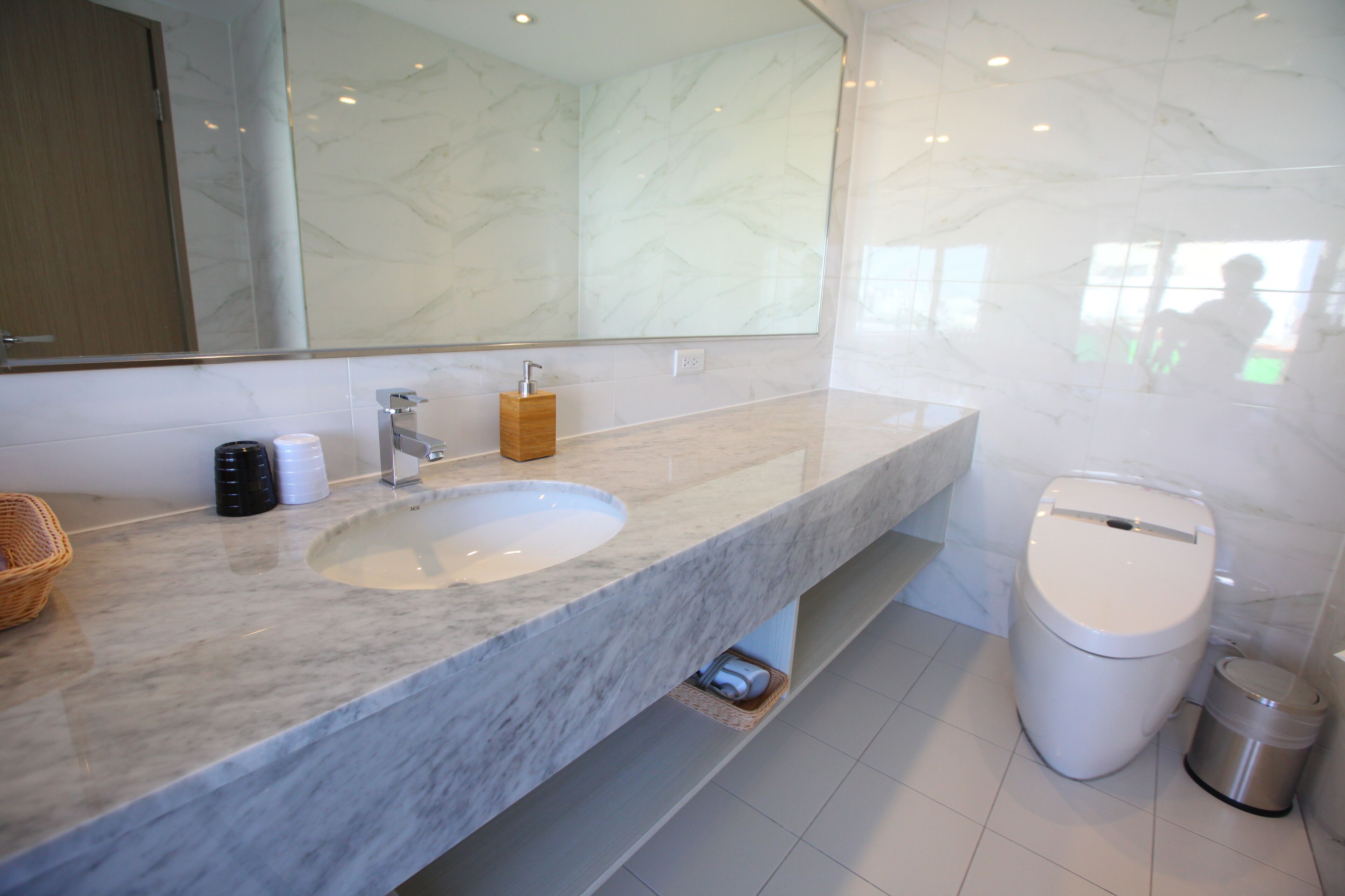 incentive business double room | bathroom | shower, rainfall showerhead, hair dryer, slippers