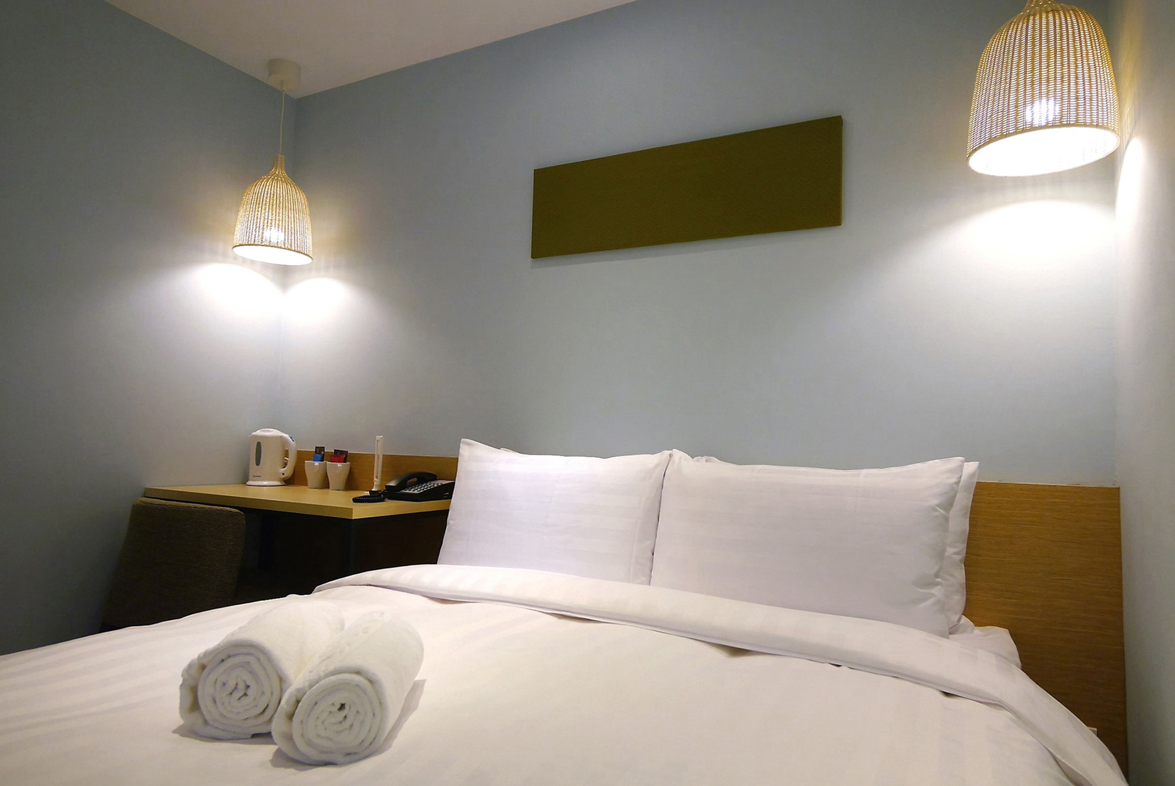 standard double room, no windows | 1 bedroom, premium bedding, desk, soundproofing