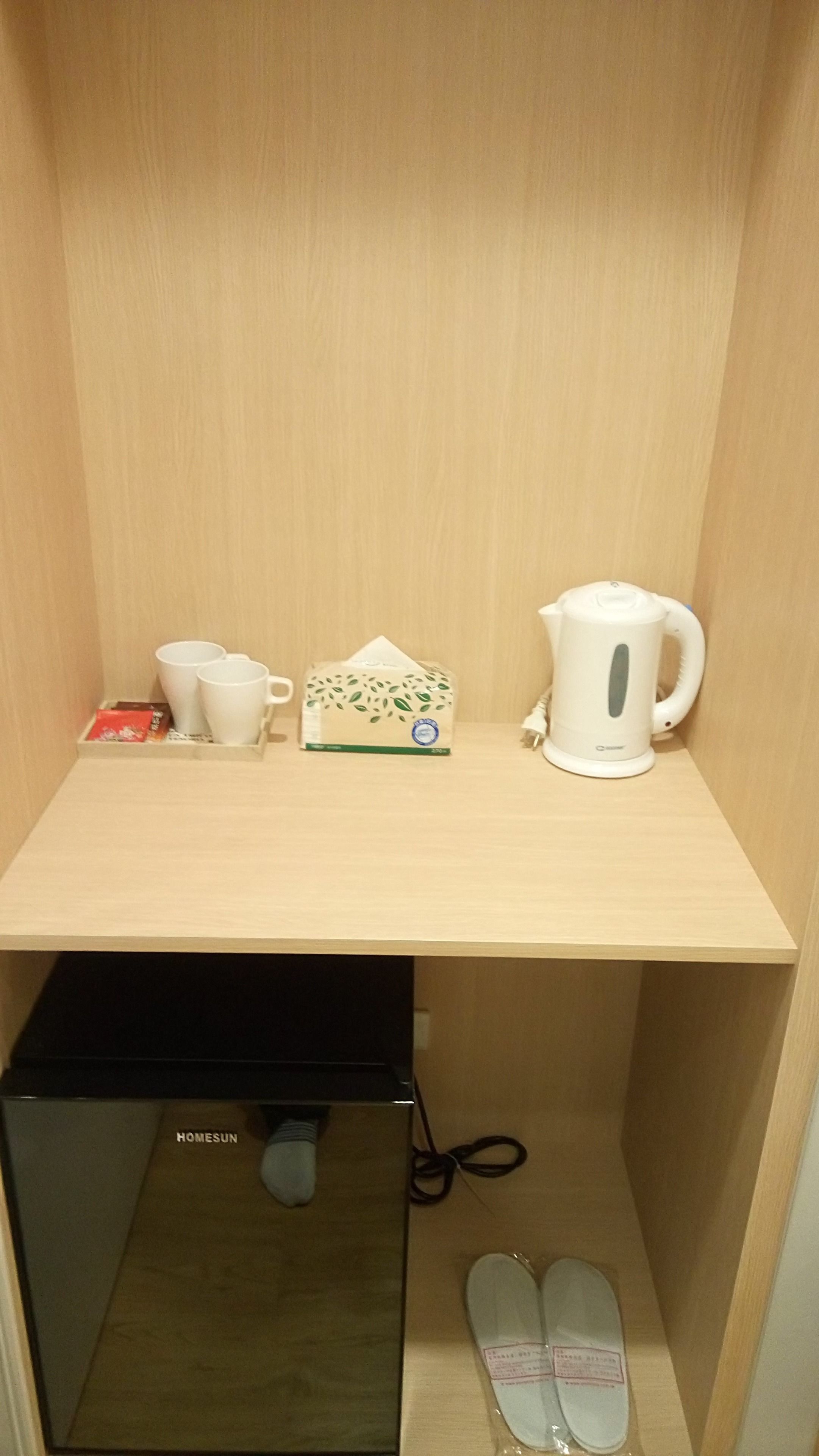 business twin room, 2 single beds | 1 bedroom, premium bedding, desk, soundproofing