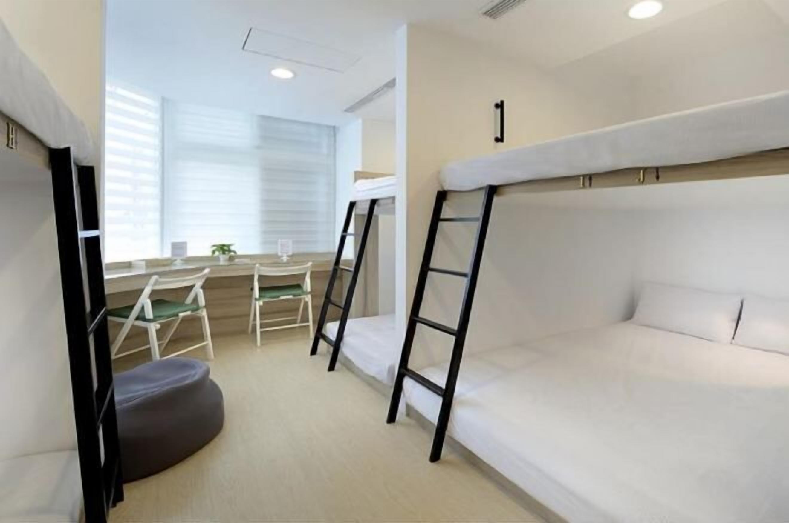 Premium bedding, desk, soundproofing, WiFi