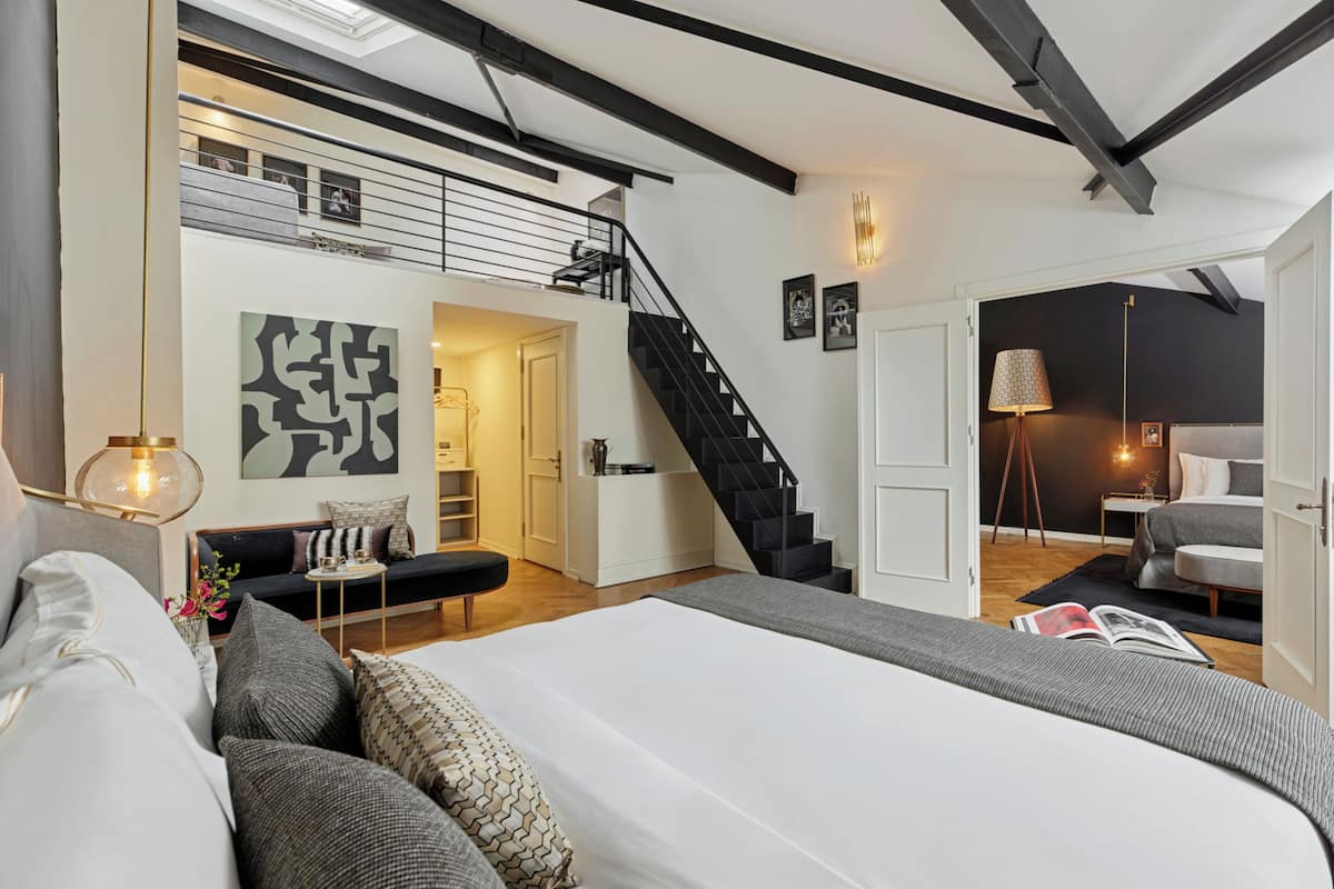 Duplex Connection Family Room | 1 phòng ngủ, bộ đồ giường cao cấp, chăn bông, nệm có lớp đệm bông