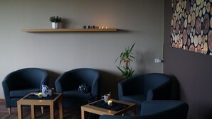 Khu tiếp khách ở sảnh