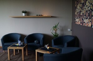 로비 좌석 공간