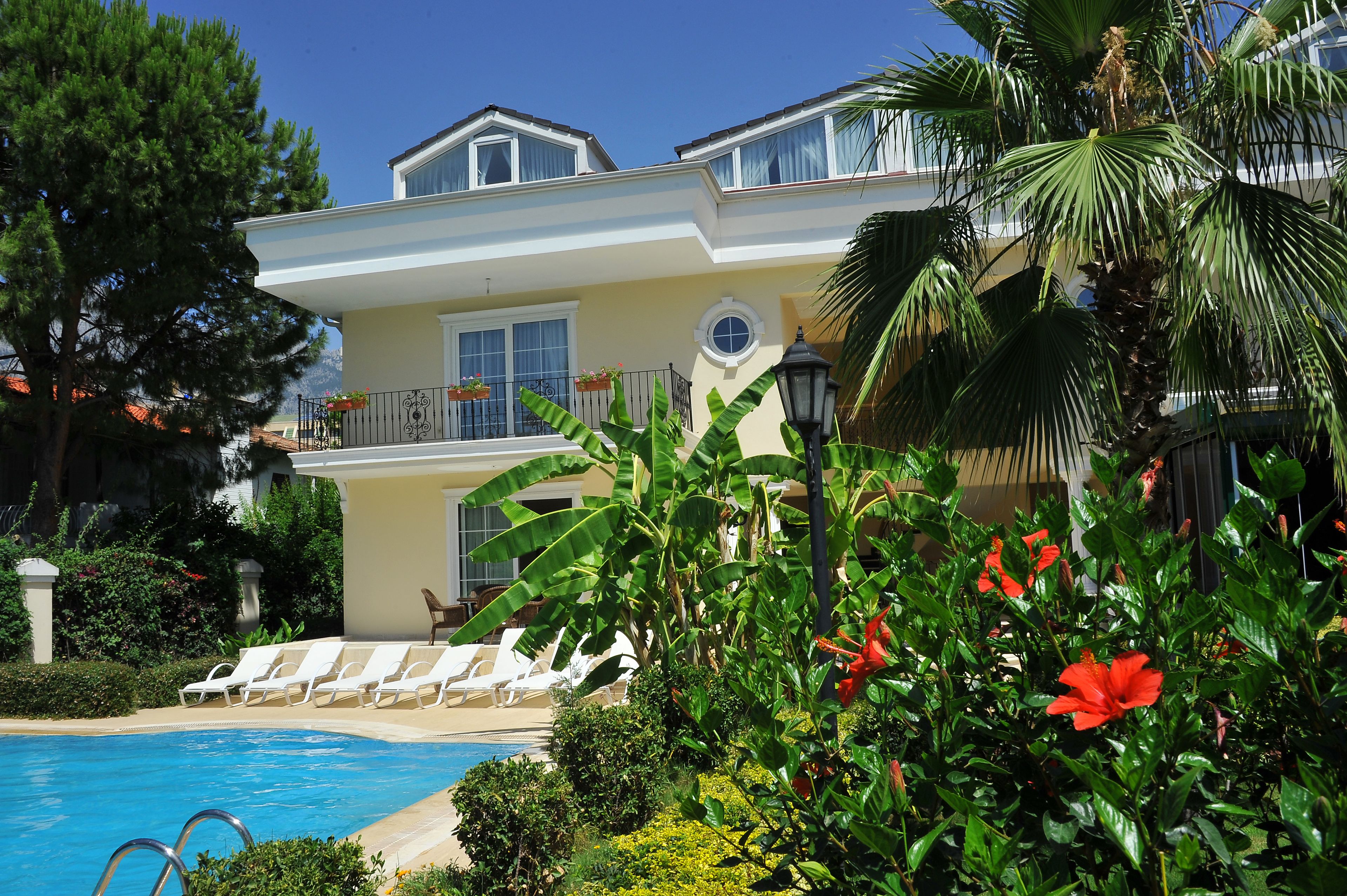 Piscina all'aperto, ombrelloni da piscina