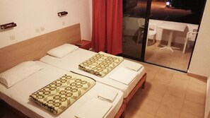 Apartment, 1 Bedroom | 1 bedroom, in-room safe, laptop workspace, free cribs/infant beds