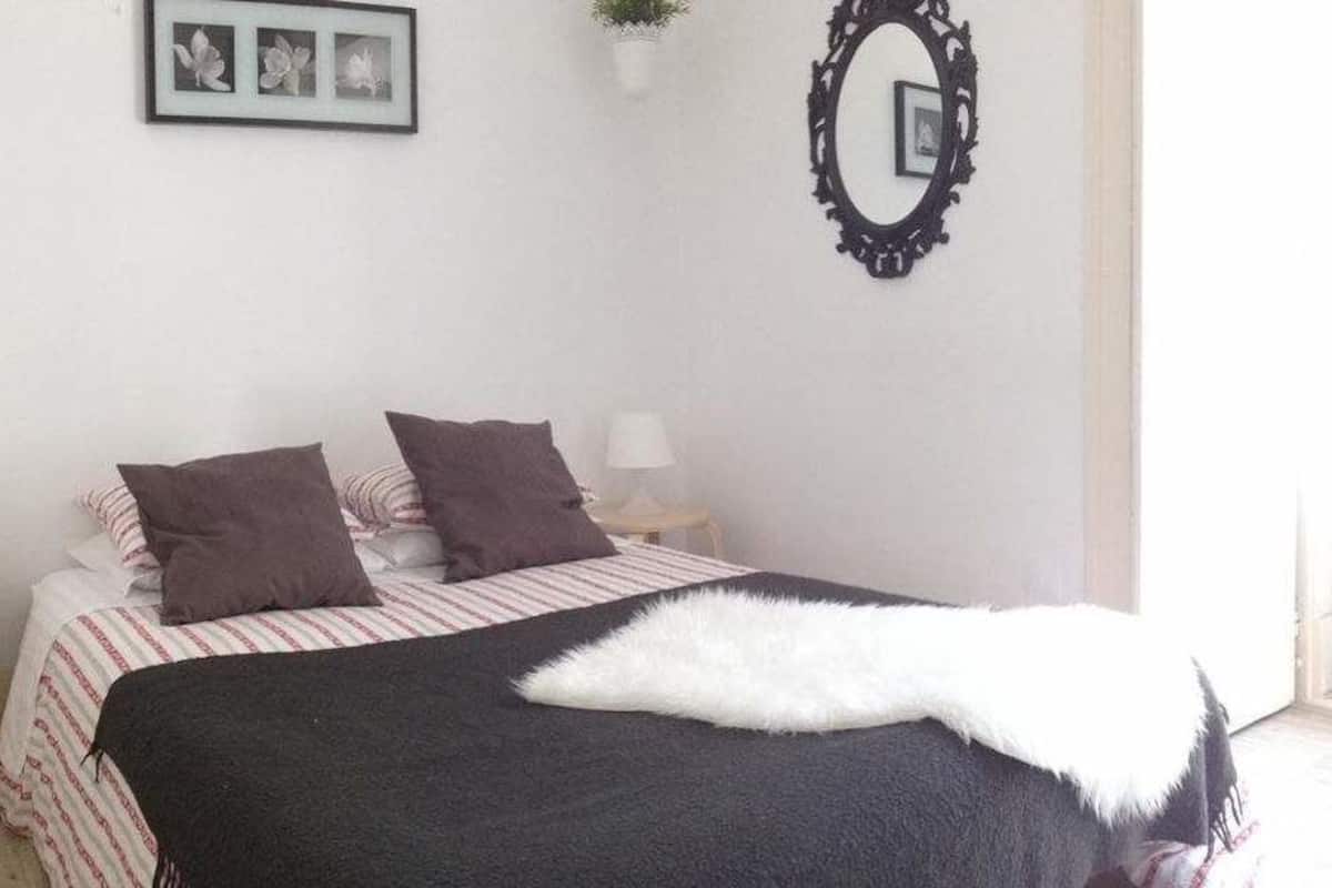 Economy Double Room | Desk, free WiFi