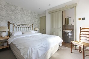 Traditional-Doppelzimmer