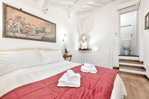 Exclusive Apartment | Minibar, in-room safe, individually decorated, individually furnished - My Guest In Florence (Florence)