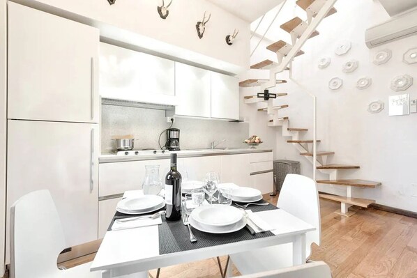 Exclusive Apartment | Living area | Flat-screen TV - My Guest In Florence (Florence)