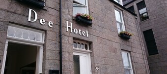 Dee Hotel