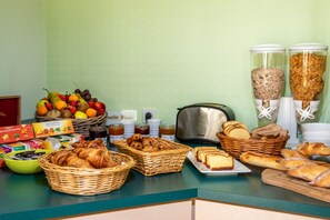 Daily continental breakfast for a fee