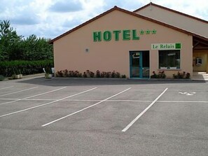 Front of property - Le Relais de Vacherauville (Vacherauville)
