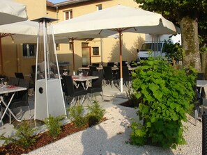 Lunch and dinner served - Auberge du Gros (Colligny)