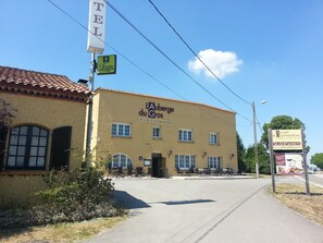 Fachada da propriedade