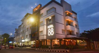 Hotel 88 Diponegoro