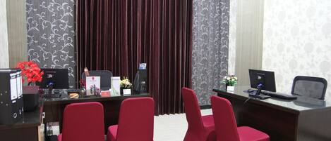 Meeting facility