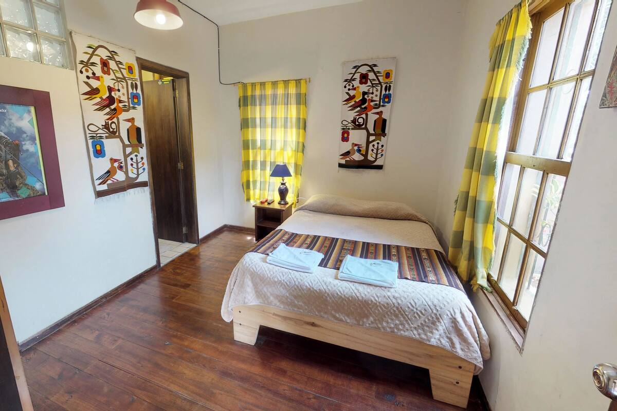 In-room safe, desk, soundproofing, free WiFi